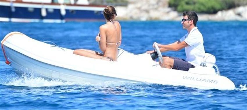 Mustafa Sandal'dan Emina'ya yasak!