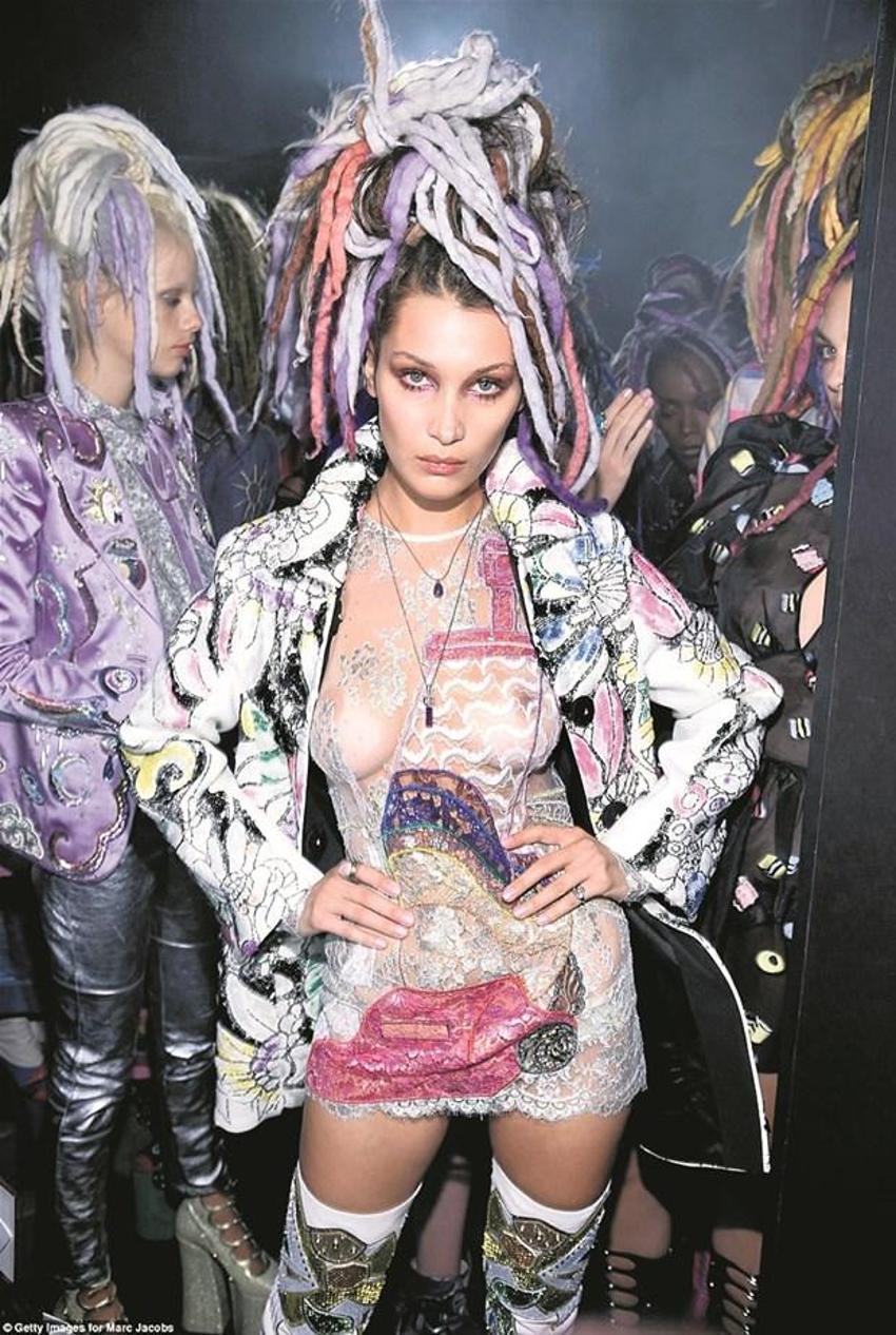 Gigi Hadid astronot oldu!