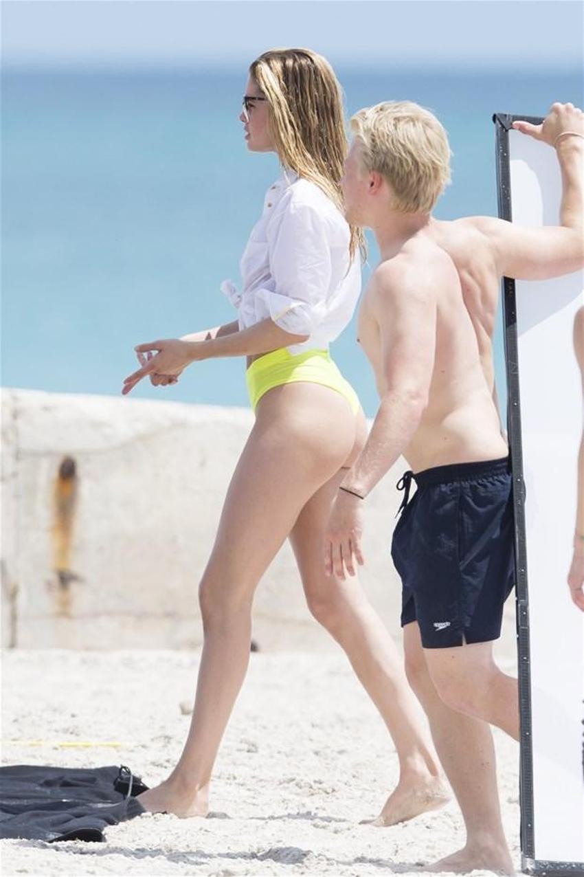 Doutzen Kroes seksi iç çamaşırlarıyla nefes kesti!