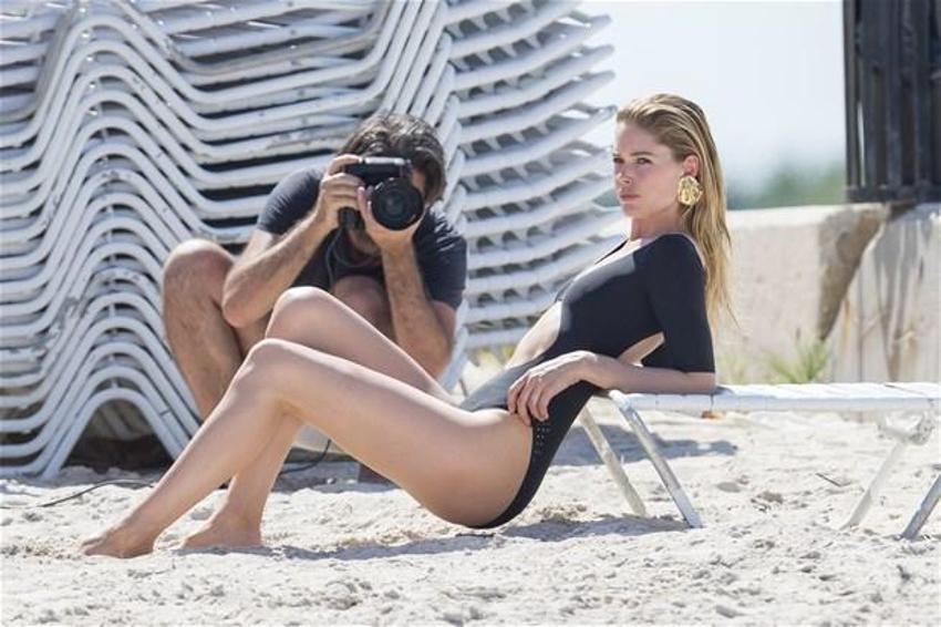 Doutzen Kroes seksi iç çamaşırlarıyla nefes kesti!