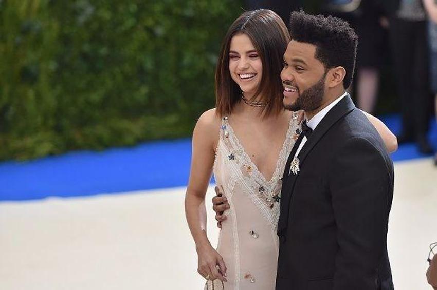 Selena Gomez, The Weeknd'den ayrıldı, Justin Bieber'a koştu!