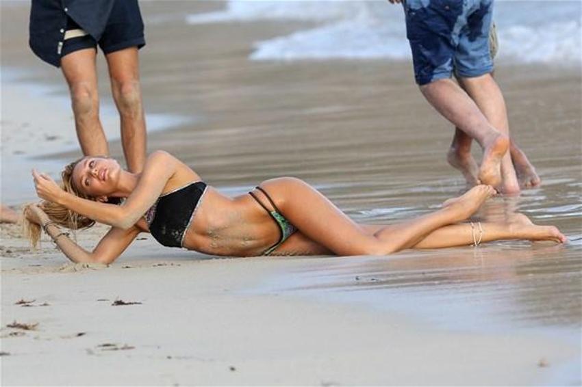 Candice Swanepoel açık açık paylaştı!