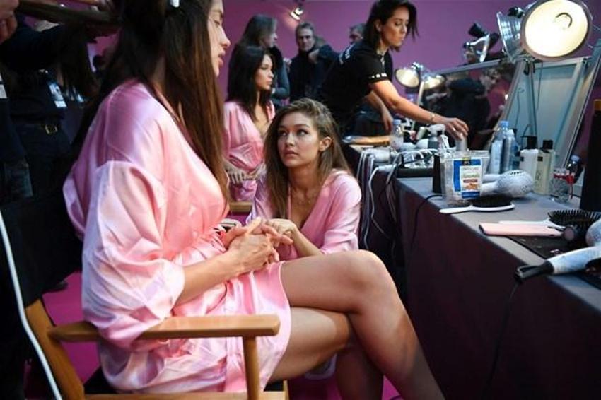 Gigi Hadid'i adım adım takip eden bu adam kim?