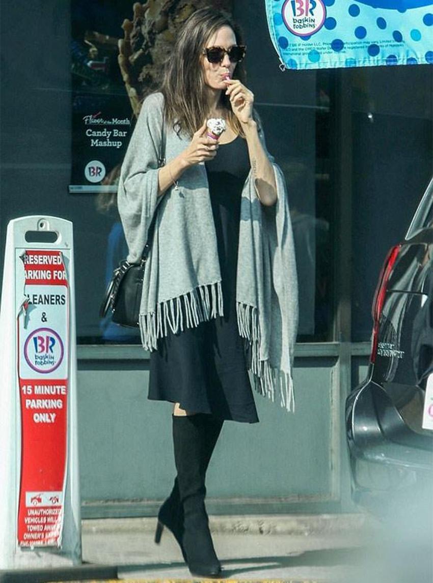 Angelina Jolie'nin dondurma keyfi!