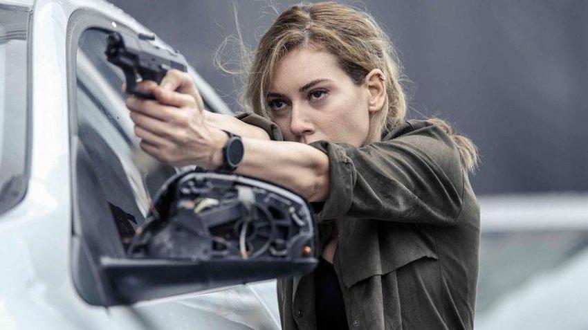 Sinem Kobal sıkıntıda!