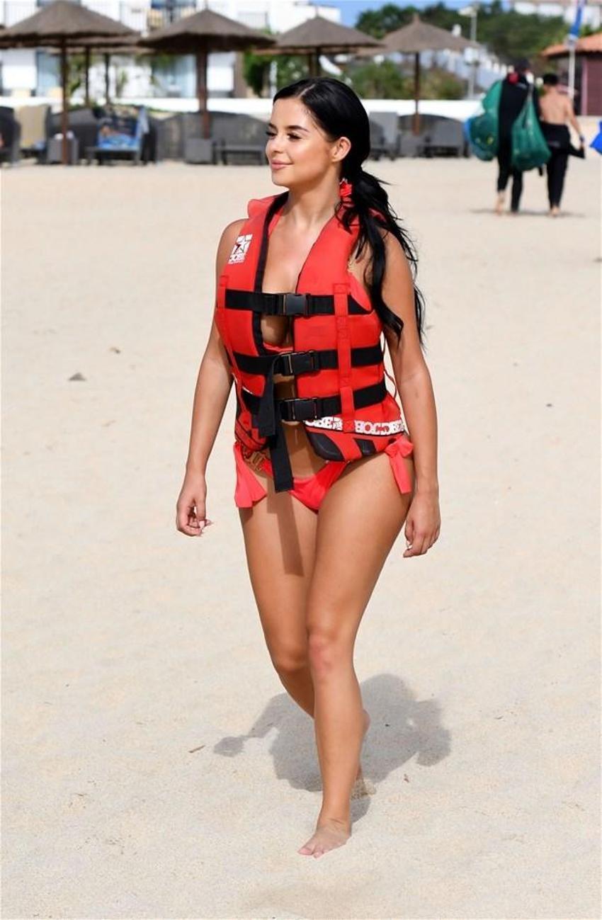Demi Rose yine yaptı yapacağını!