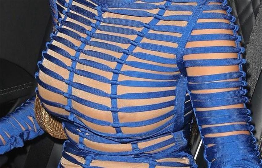 Demi Rose yine yaptı yapacağını!