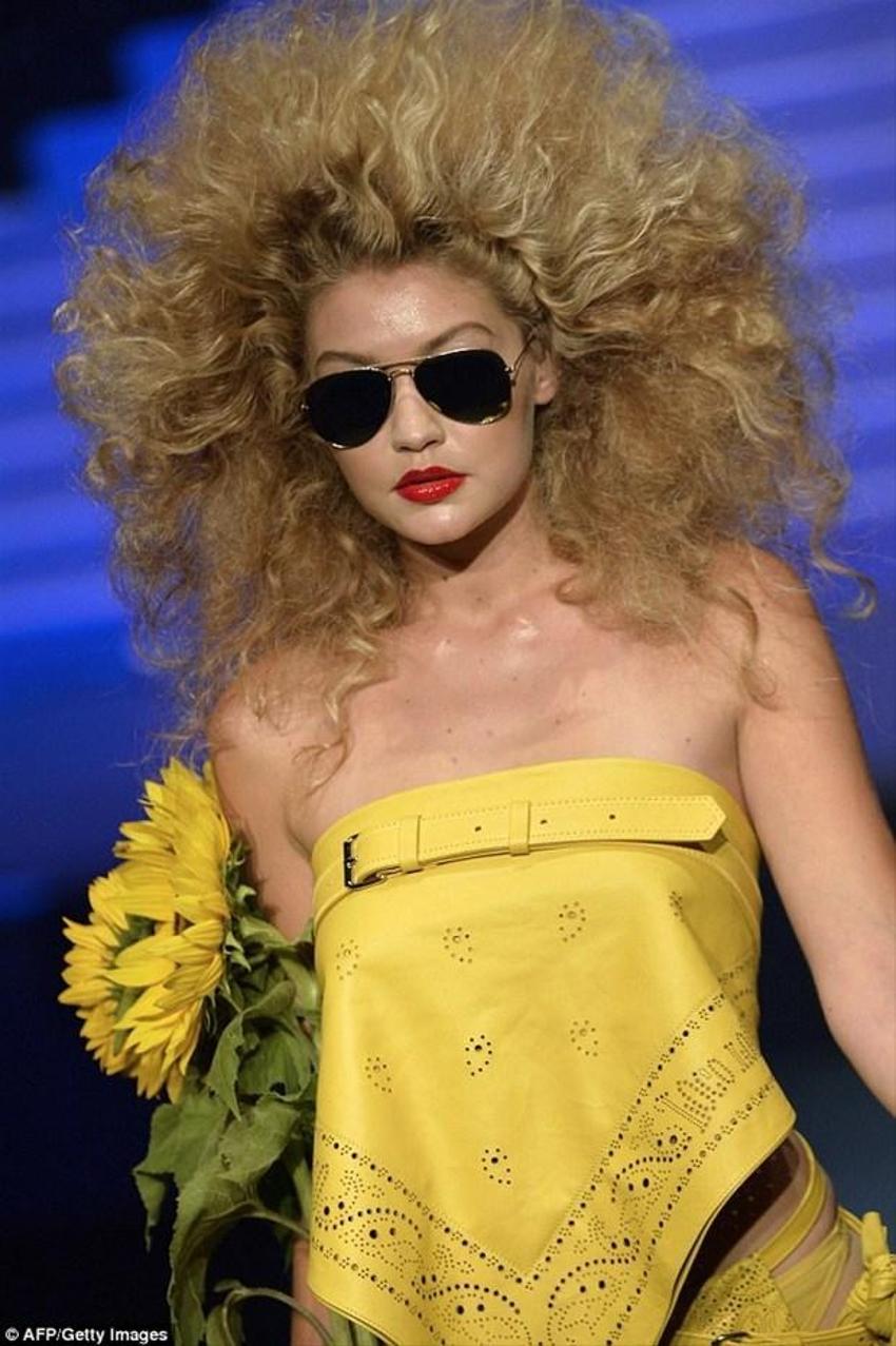 Gigi Hadid yine herkesi büyüledi!