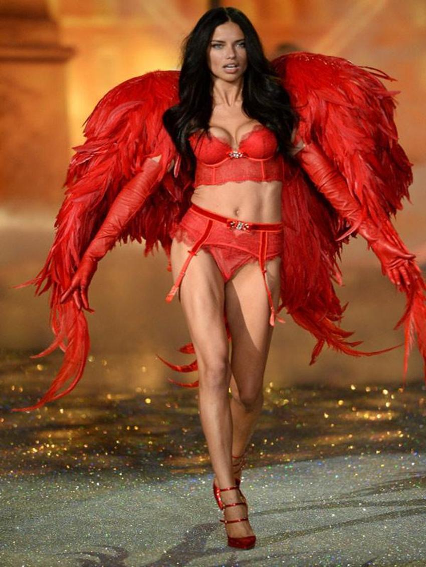Adriana Lima'dan şok karar! Bırakıyor...
