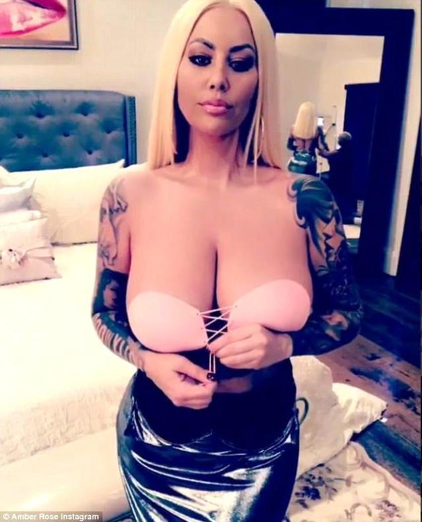 Amber Rose'un seksi paylaşımı tepki çekti!
