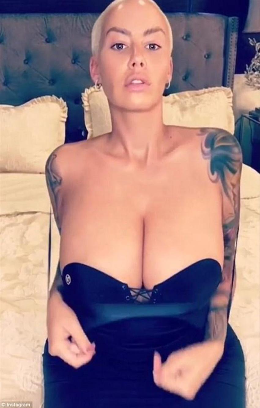 Amber Rose'un seksi paylaşımı tepki çekti!