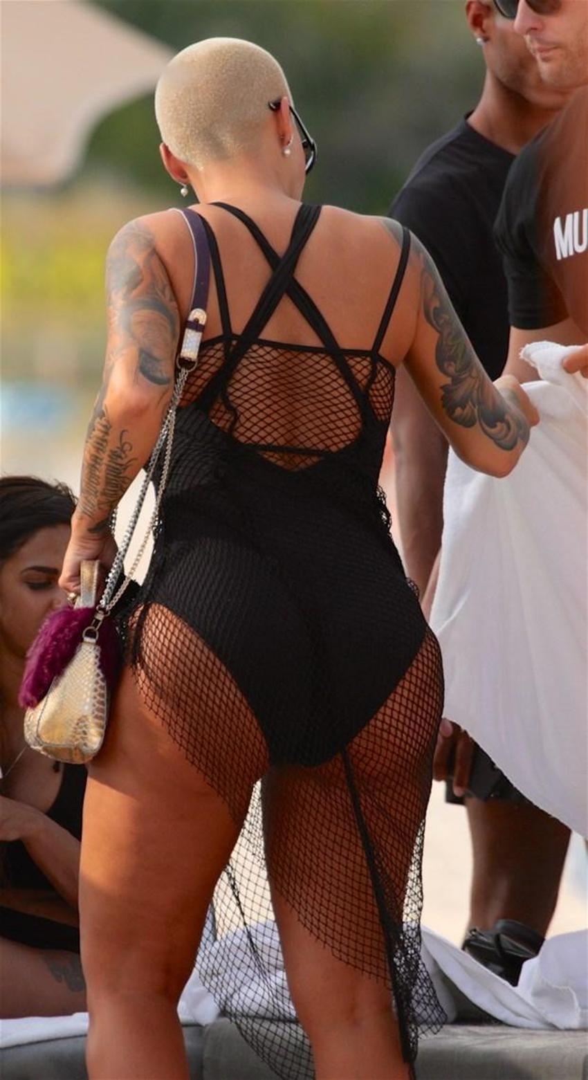Amber Rose'un seksi paylaşımı tepki çekti!