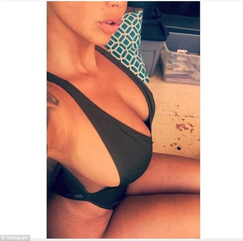 Amber Rose'un seksi paylaşımı tepki çekti!