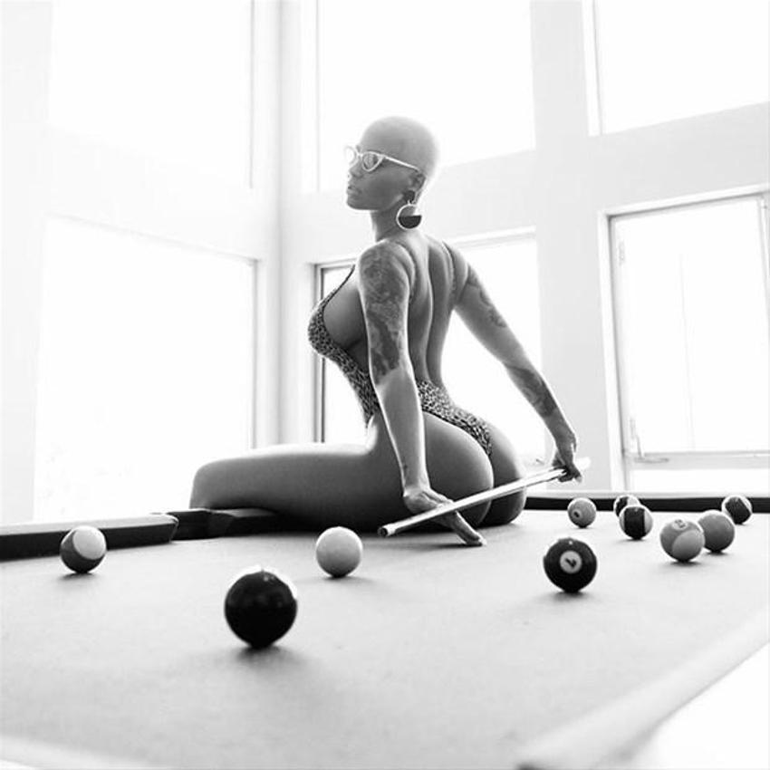 Amber Rose'un seksi paylaşımı tepki çekti!