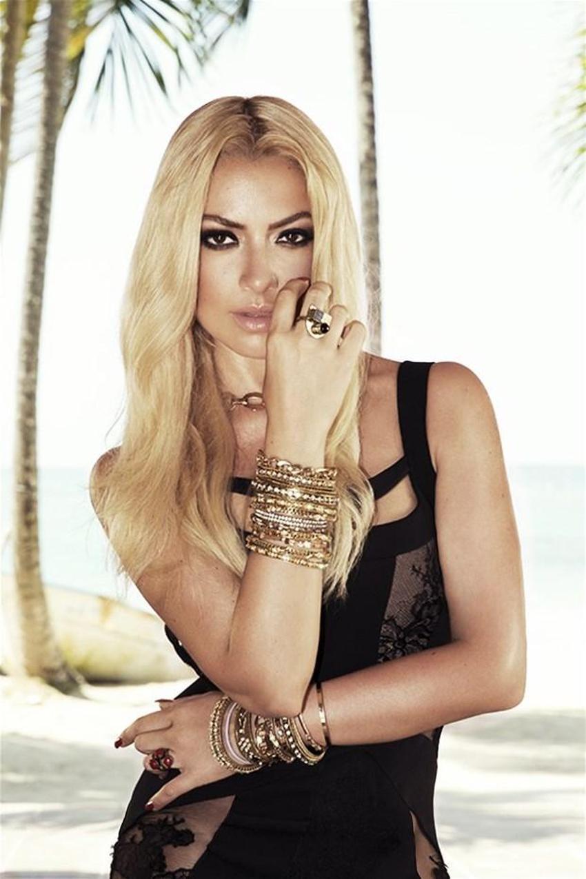 Hadise'den itiraf: Bana şiddet uyguluyor!
