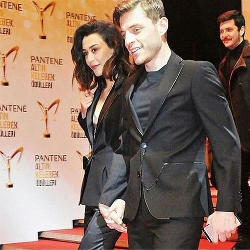 Dizi aşkı gerçek oldu! El ele geldiler...
