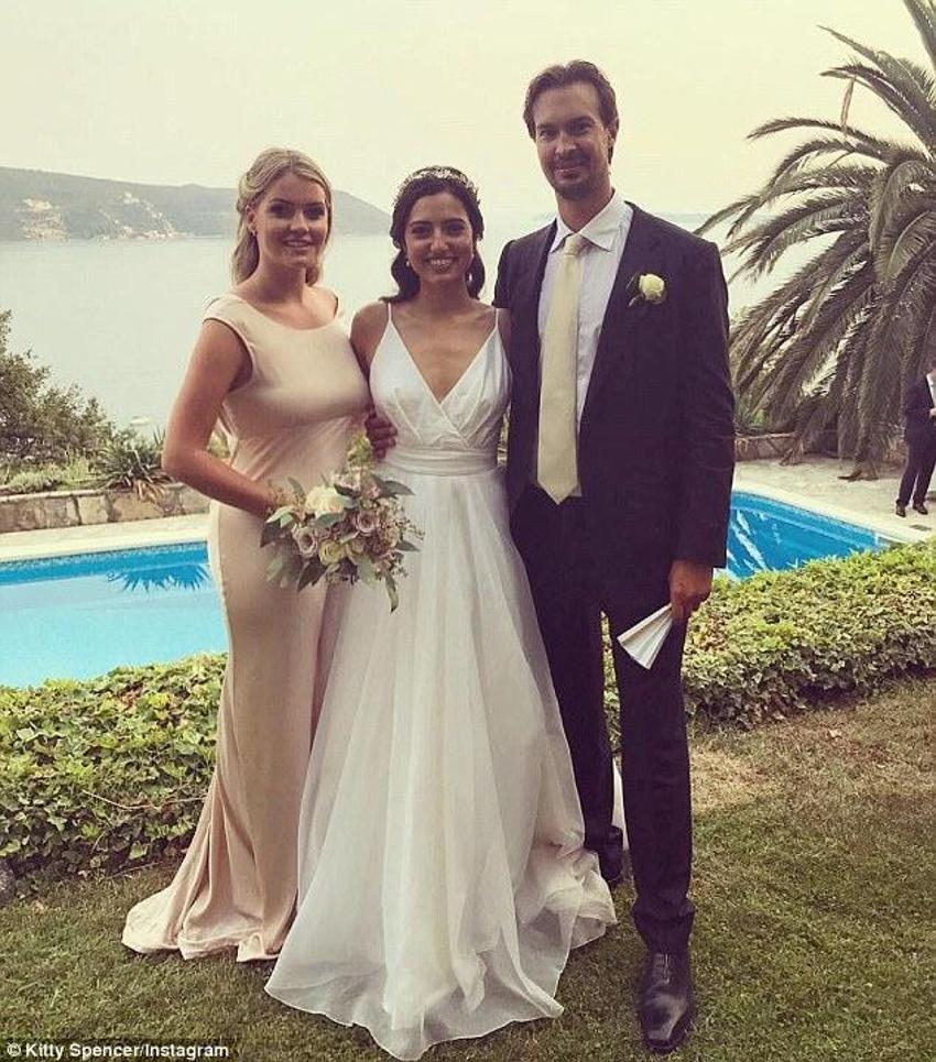 Kitty Spencer yatak fotoğrafları ile ağızları açık bıraktı!
