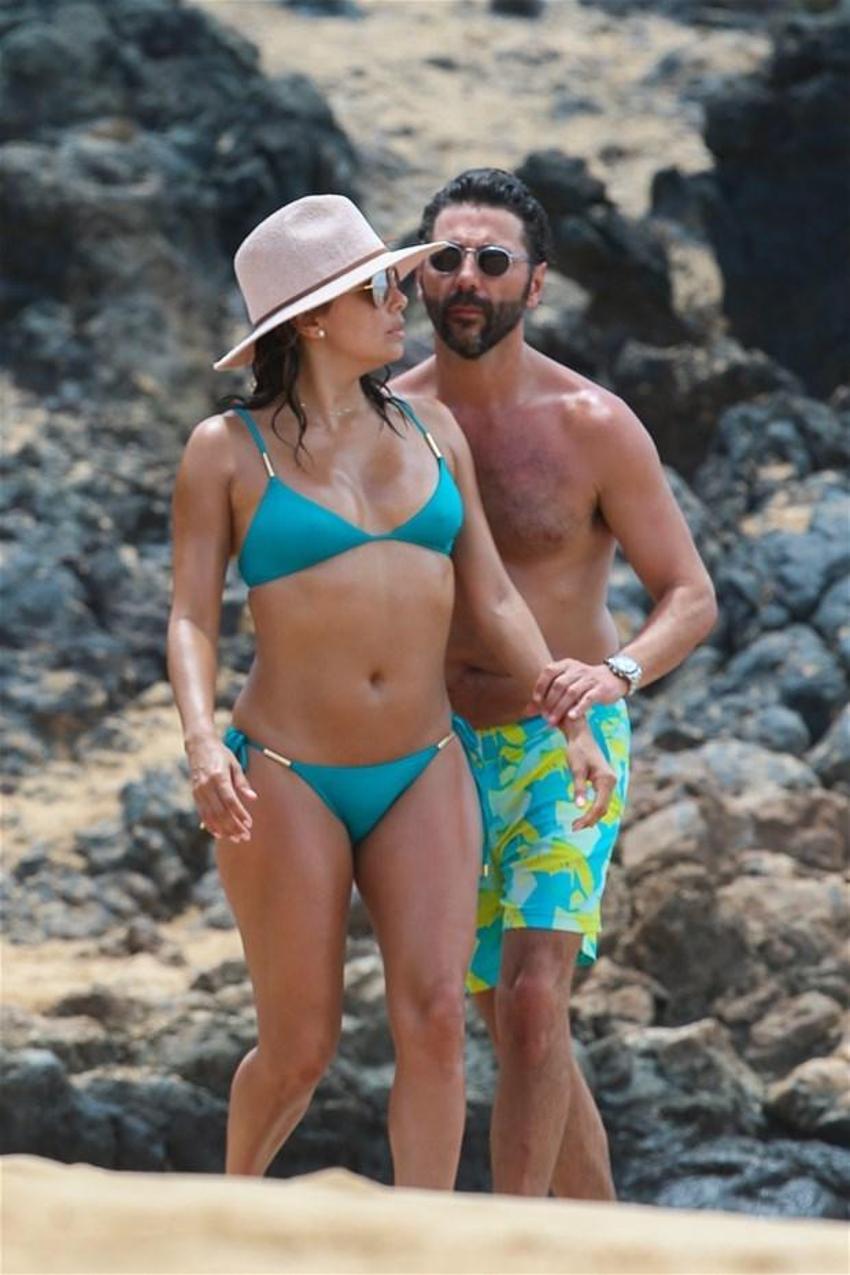 Hamile Eva Longoria dikkat çekiyor!