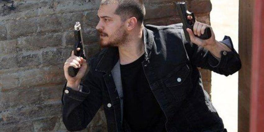 Çağatay Ulusoy, Melisa Aslı Pamuk'u istiyor!
