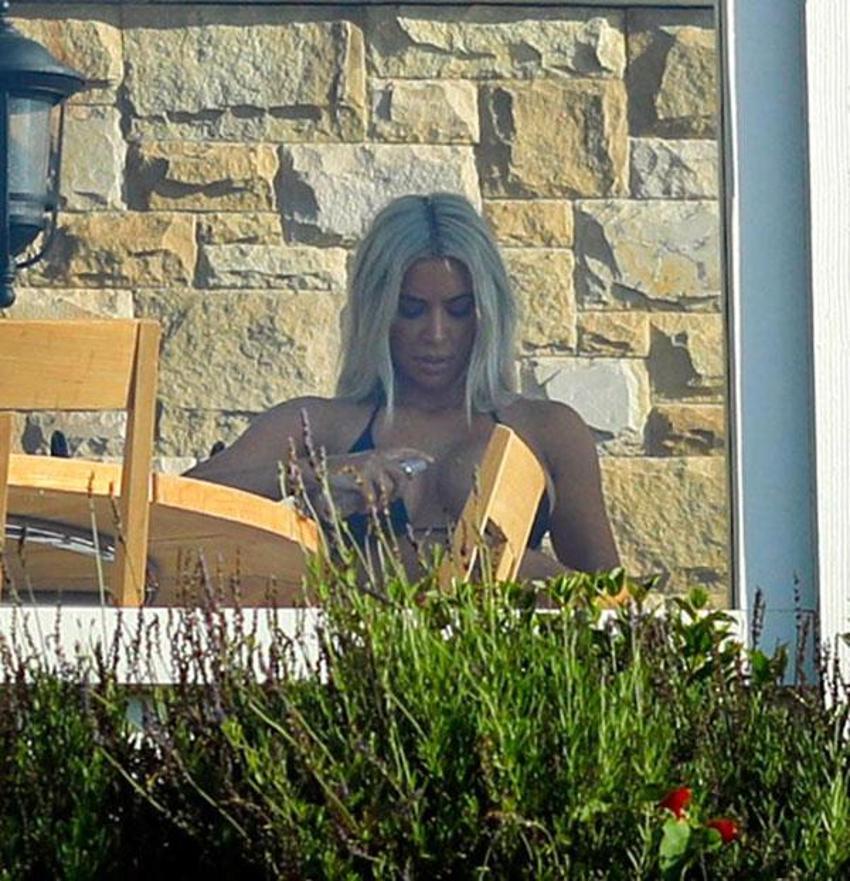Kim Kardashian'ı gören dönüp bir daha baktı!