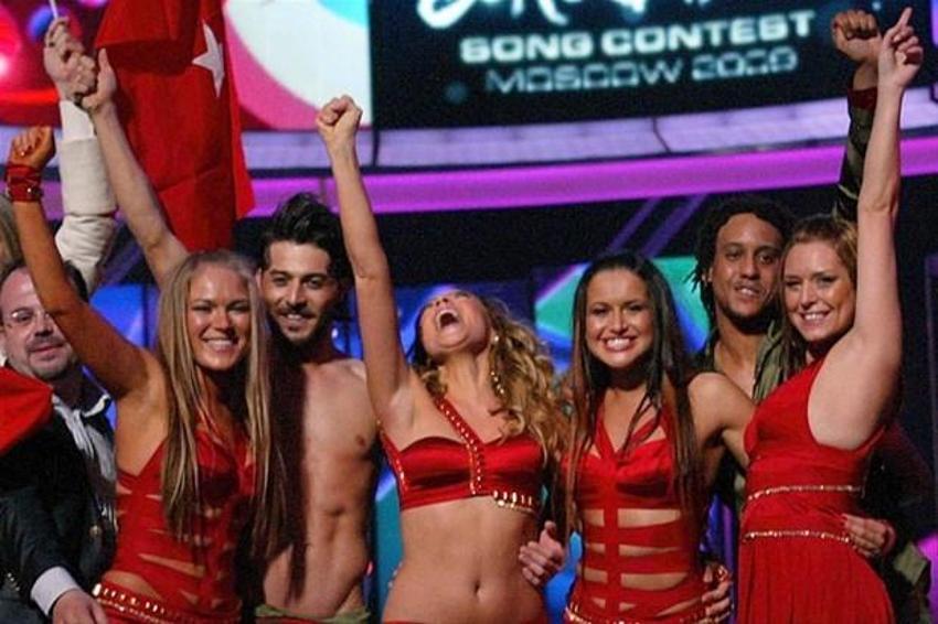 Hadise'yi şoke eden gelişme! Beklemiyordu...