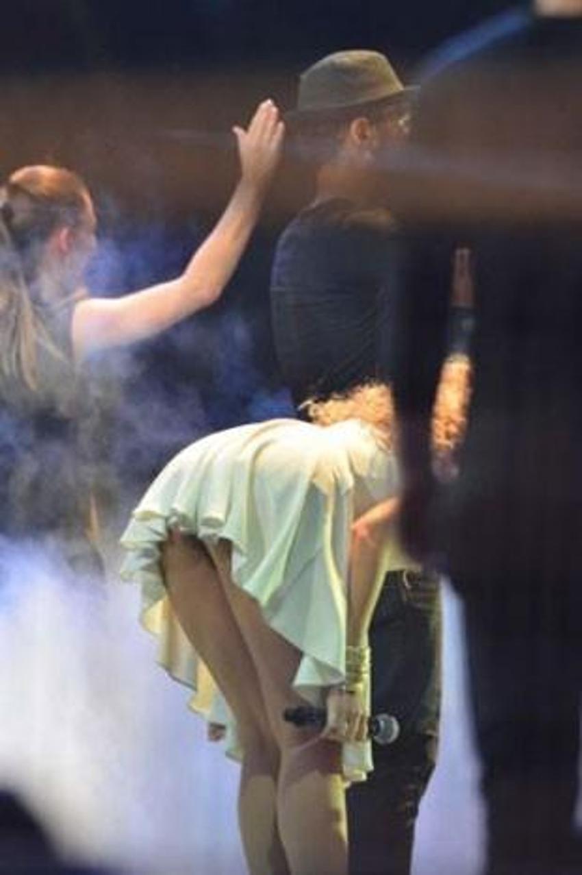 Hadise'yi şoke eden gelişme! Beklemiyordu...