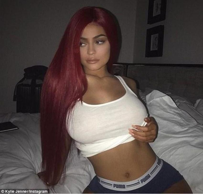 Kardashian ailesi Kylie Jenner'ı sildi!