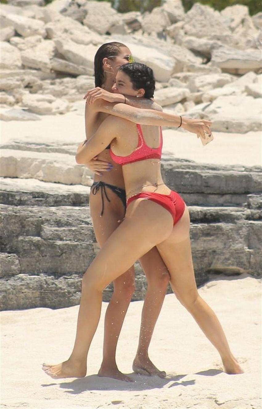 Kardashian ailesi Kylie Jenner'ı sildi!