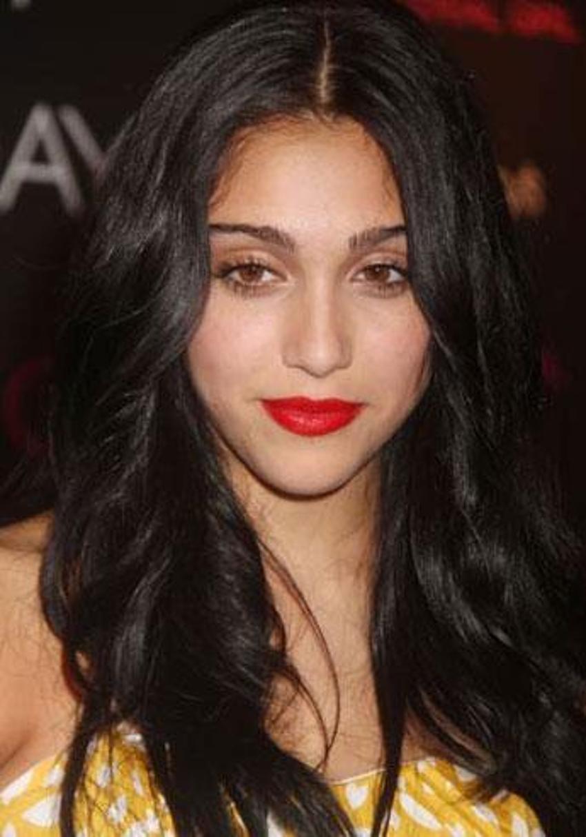 Madonna'nın kızı sosyal medyayı salladı!