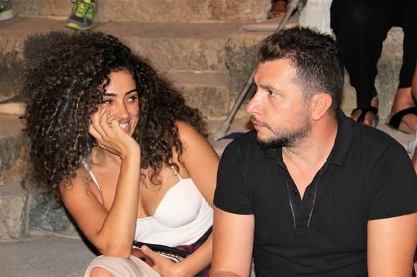 Tatlıses'in kızını gören gözlerini kapattı!
