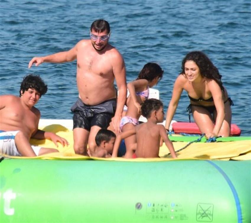 Tatlıses'in kızını gören gözlerini kapattı!
