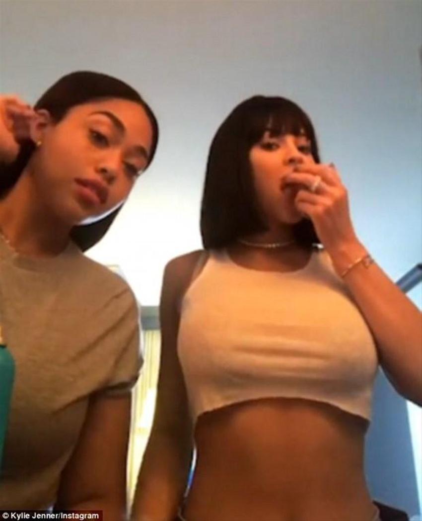 Hamile kaldıktan sonra Kylie Jenner'ı sildiler!
