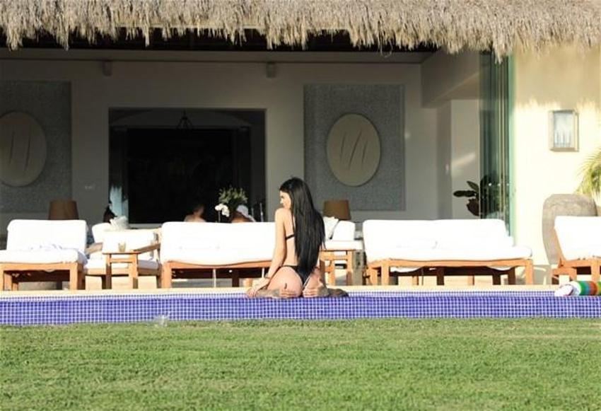Hamile kaldıktan sonra Kylie Jenner'ı sildiler!