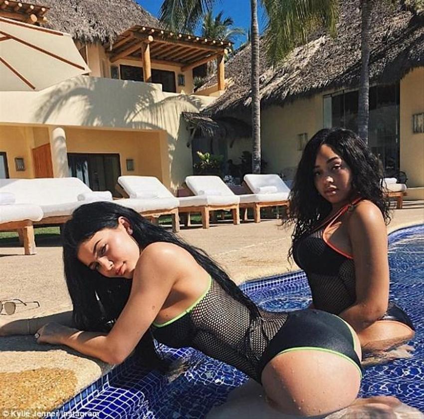 Hamile kaldıktan sonra Kylie Jenner'ı sildiler!