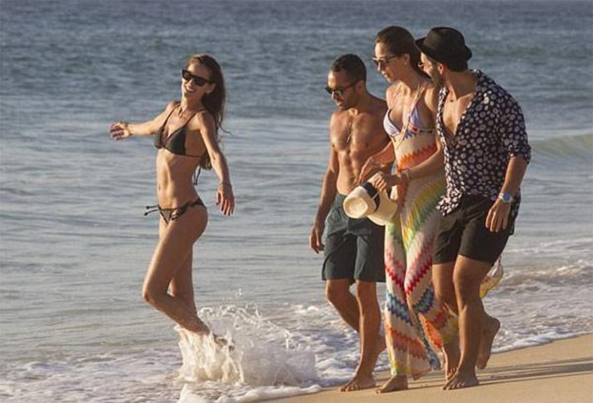 Izabel Goulart resmen büyüledi!