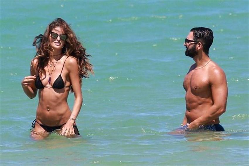 Izabel Goulart resmen büyüledi!