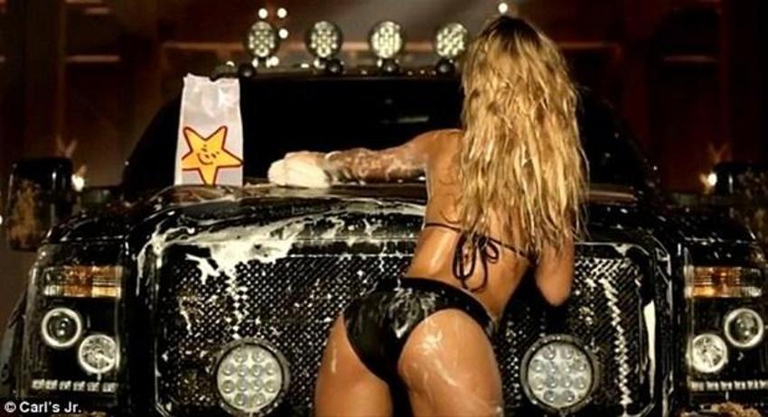 Paris Hilton'dan ilan-ı aşk!