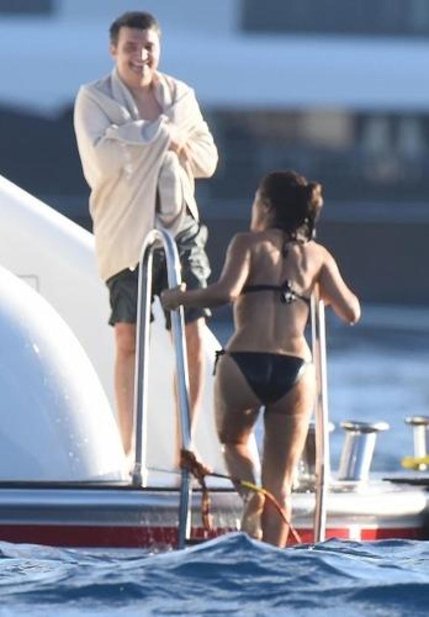 Salma Hayek'ten yürek hoplatan paylaşım!