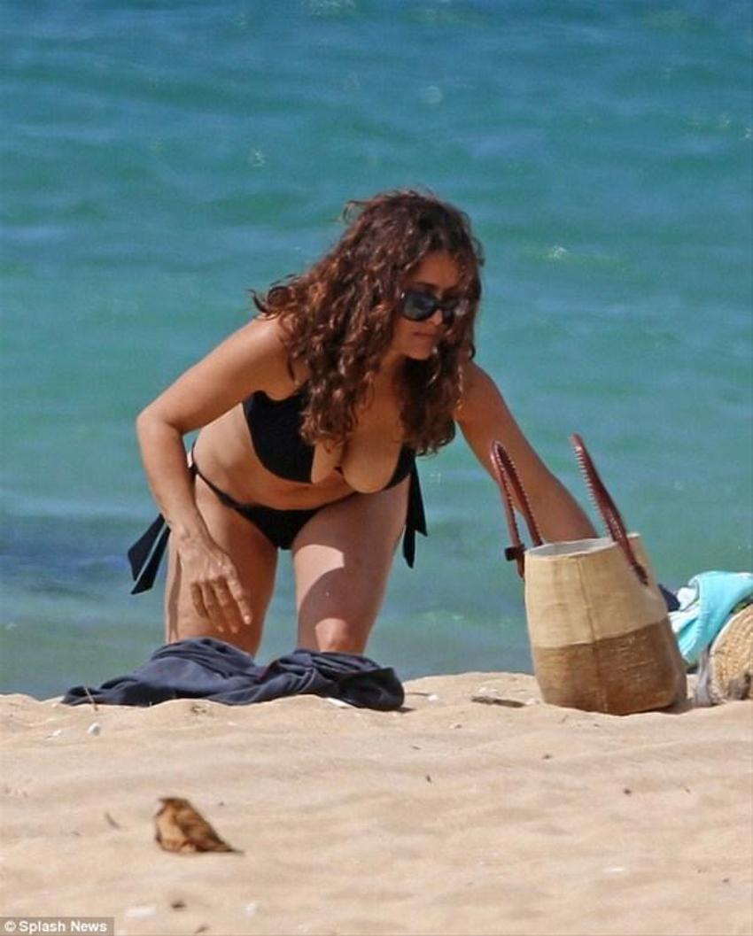 Salma Hayek'ten yürek hoplatan paylaşım!