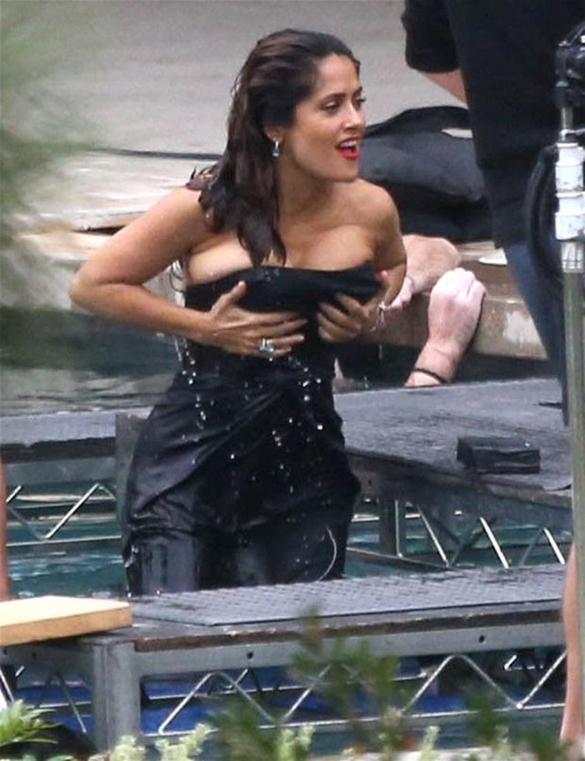 Salma Hayek'ten yürek hoplatan paylaşım!