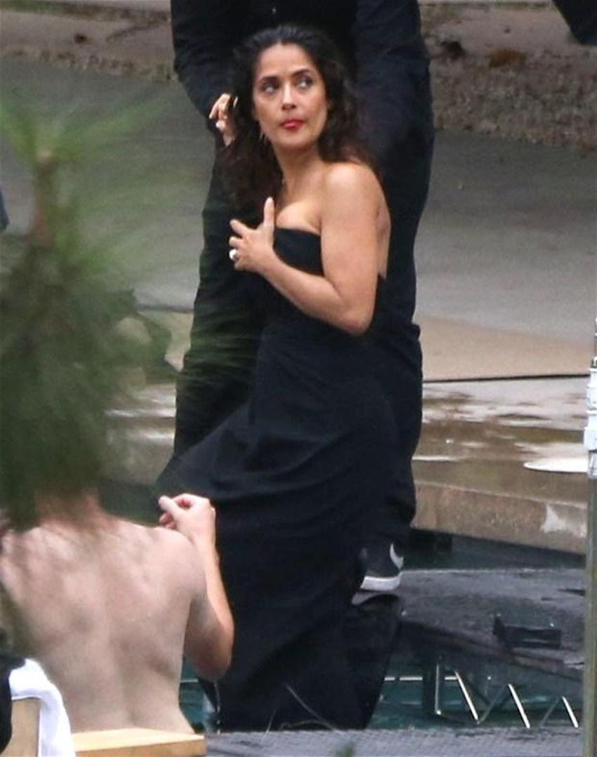 Salma Hayek'ten yürek hoplatan paylaşım!
