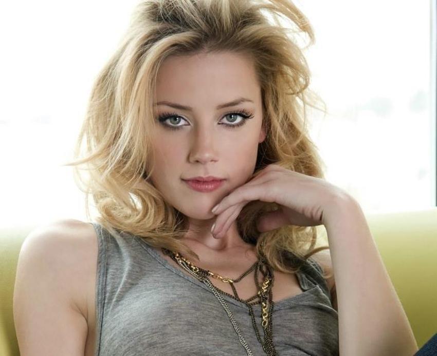 Amber Heard çok fena yakalandı!