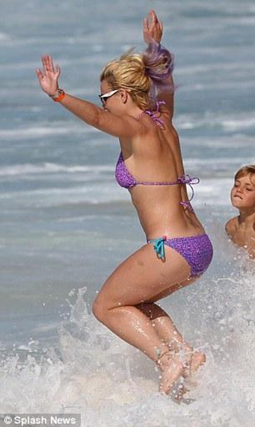 Britney Spears'ı gören dönüp bir daha baktı!