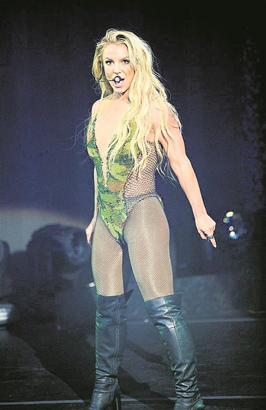 Britney Spears'ı gören dönüp bir daha baktı!