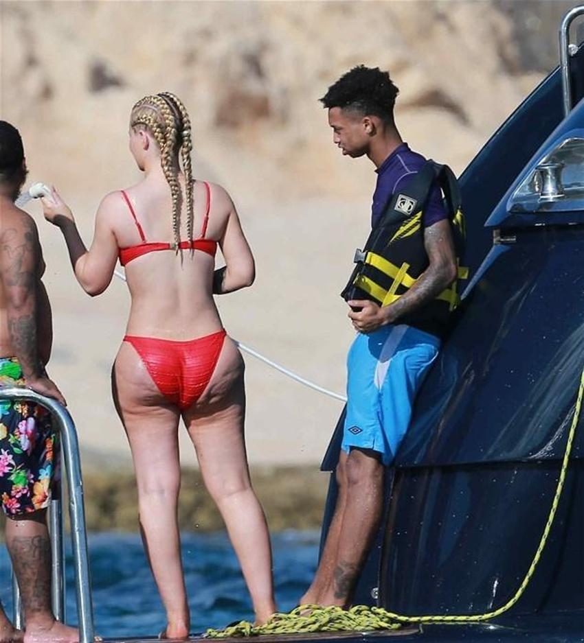 Iggy Azalea 30 saniyede 28 milyon TL kazandı!