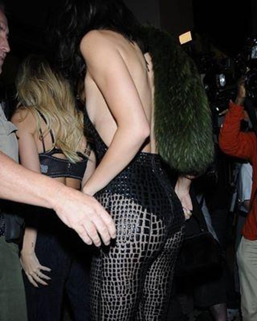 Modern Victoria: Kendall Jenner!