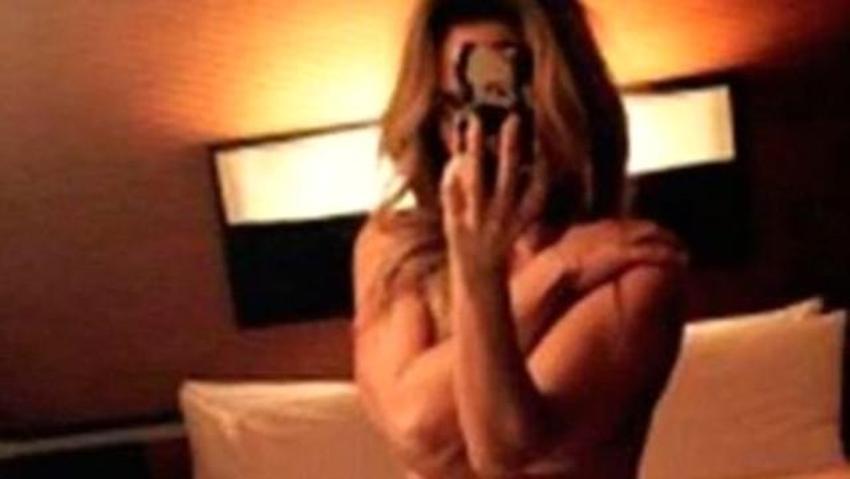 Çıplak fotoğrafları internete sızdı!