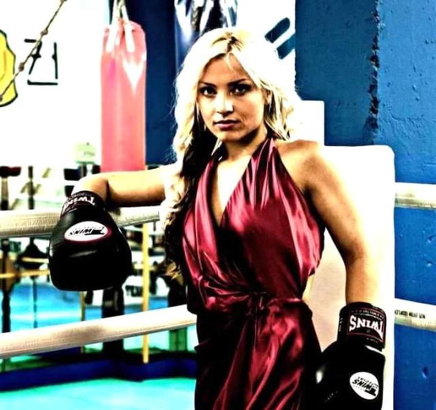 Acun'un son bombası Angeliki Kokalitsa mest etti!