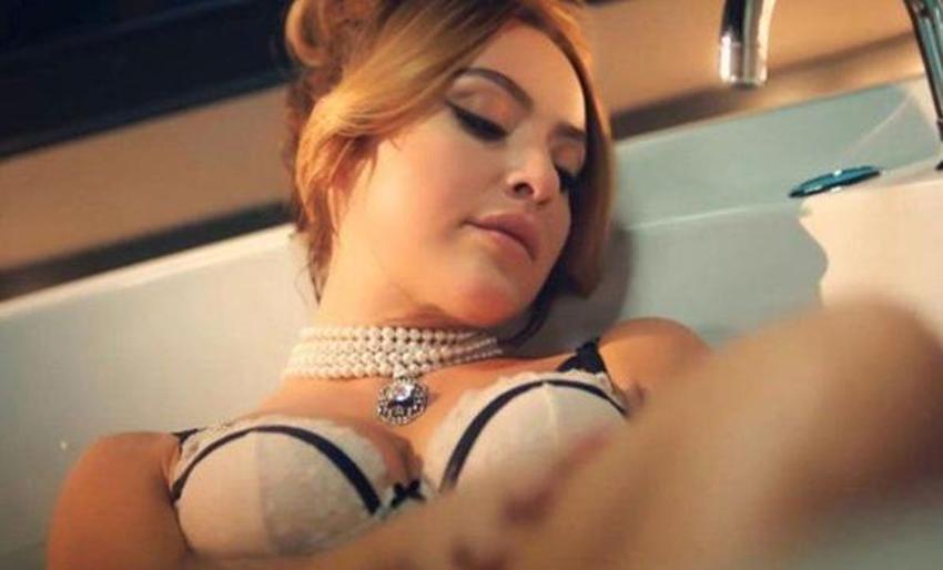Hadise bomba gibi geliyor!