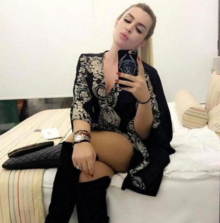 Selin Ciğerci ortaya çıktı!